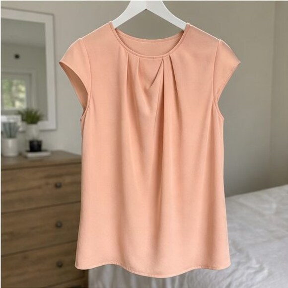 lululemon athletica Tops - Mauve V Neck Top
